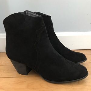 Carlos by Carlos Santana Suede Boots